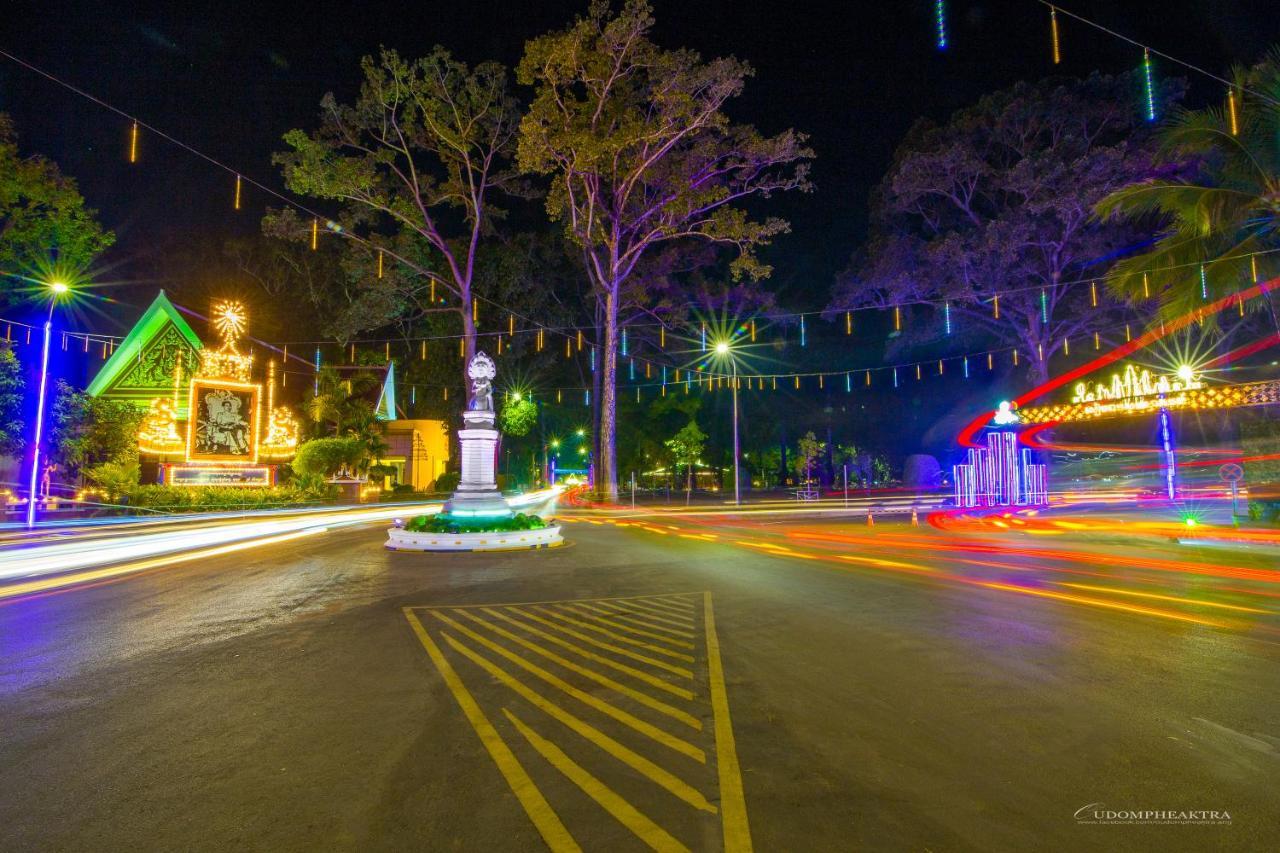 Ashia Hotel & Lounge Siem Reap Exterior photo